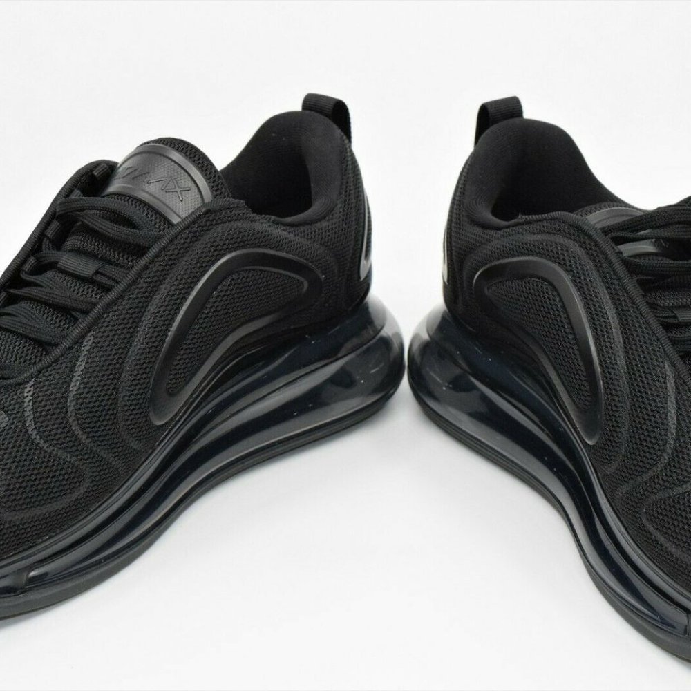 Nike Air Max 720 GS Triple Black - Picture 2 of 5